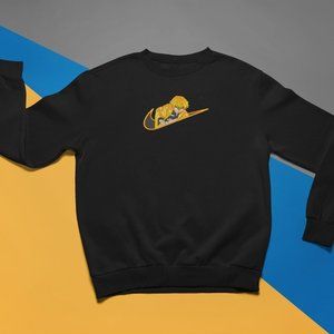 New- White&black Embroidered anime box Sweaters